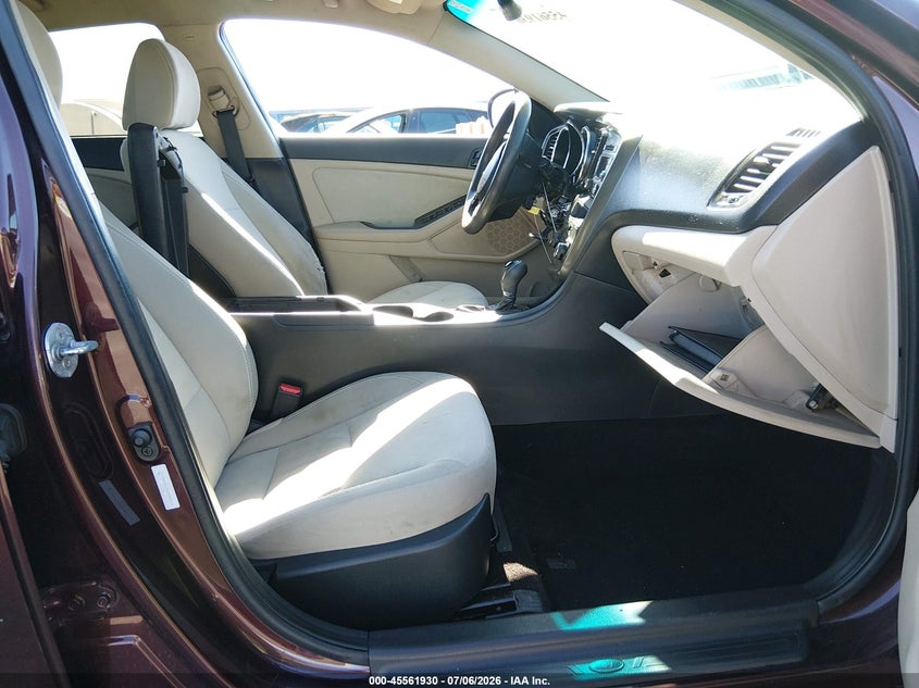 2012 Kia Optima VIN 5XXGM4A78CG080446 IAAI salvage auction — THEFT, Salvage Title, sold $1,100 on 2026-07-31 (photo 5)