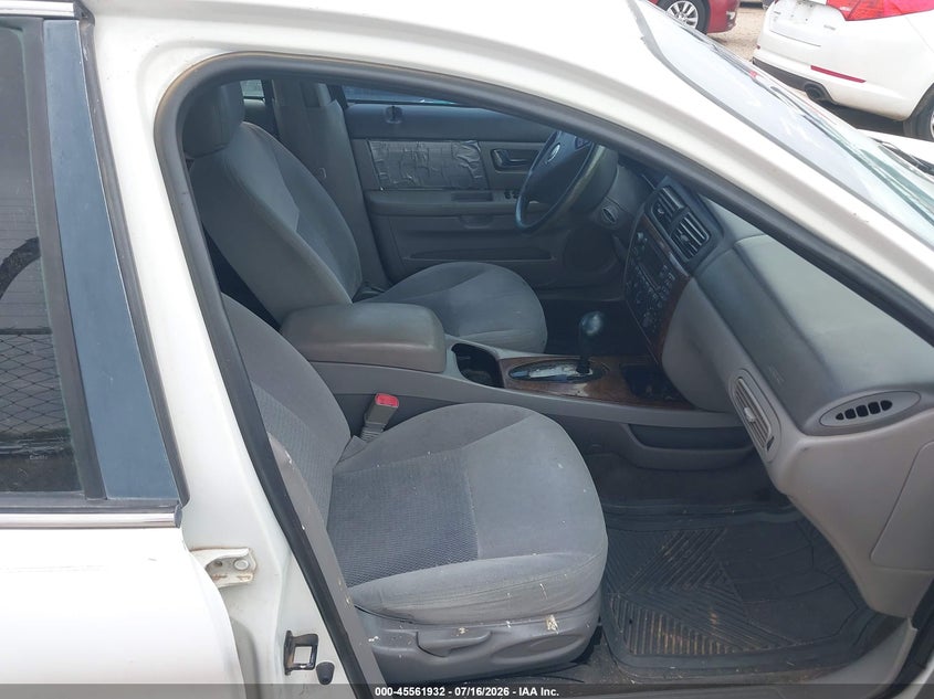 2001 Mercury Sable VIN 1MEFM53U61A625233 IAAI salvage auction — NORMAL WEAR, Clear (Arizona), sold $250 on 2026-07-30 (photo 5)