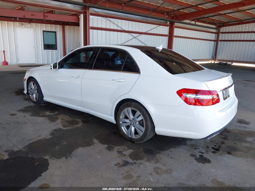 2013 Mercedes-benz VIN WDDHF2EB0DA695545 IAAI salvage auction — LEFT & RIGHT, Wait Title, sold $2,000 on 2026-08-13 (photo 3)