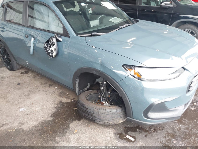 2024 Honda Hr-v VIN 3CZRZ1H50RM714413 IAAI salvage auction — RIGHT FRONT, Salvage Title, sold $7,100 on 2026-08-20 (photo 6)