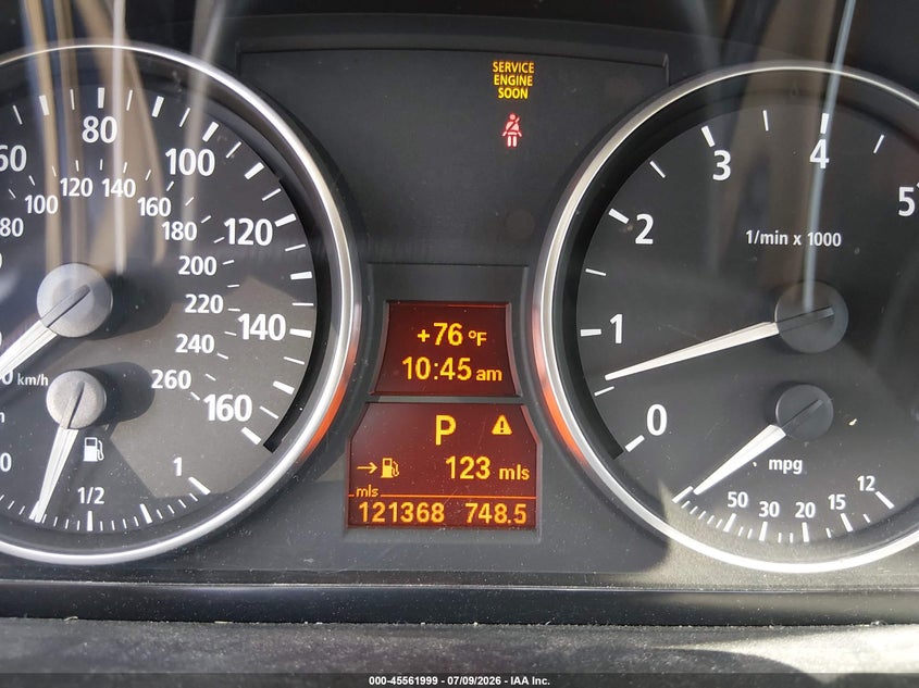 2006 BMW 3 series VIN WBAVB13546PT20139 IAAI salvage auction — SIDE, Salvage (California), sold $1,250 on 2026-07-16 (photo 7)
