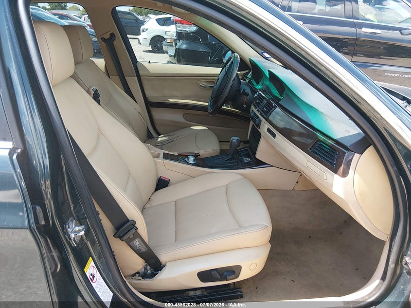 2006 BMW 3 series VIN WBAVB33516KS37051 IAAI salvage auction — NORMAL WEAR, Original (Texas), sold $25 on 2026-07-29 (photo 5)