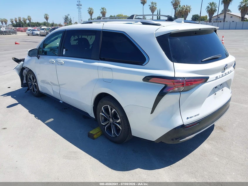 2026 Toyota Sienna VIN 5TDESKFC4TS237086 IAAI salvage auction — FRONT END, Salvage (California), sold $15,600 on 2026-07-28 (photo 3)