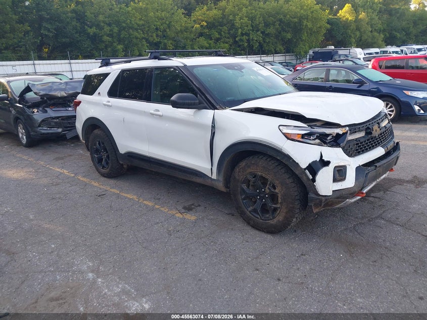 2022 Ford Explorer VIN 1FMSK8JH0NGA98995 IAAI salvage auction — FRONT END, Salvage Title, sold $8,700 on 2026-07-30 (photo 1)