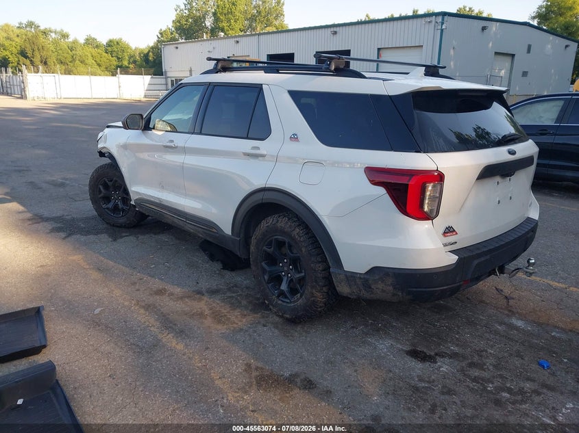 2022 Ford Explorer VIN 1FMSK8JH0NGA98995 IAAI salvage auction — FRONT END, Salvage Title, sold $8,700 on 2026-07-30 (photo 3)