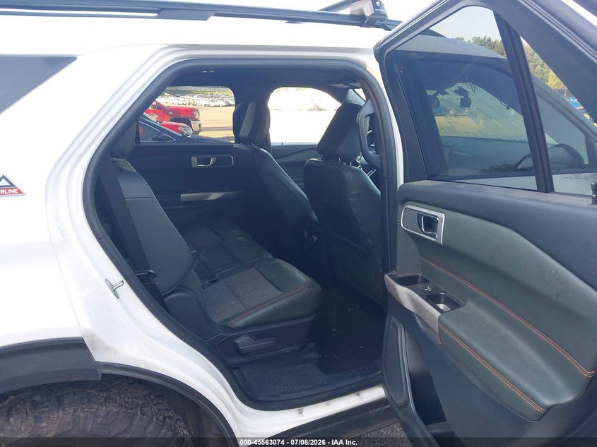 2022 Ford Explorer VIN 1FMSK8JH0NGA98995 IAAI salvage auction — FRONT END, Salvage Title, sold $8,700 on 2026-07-30 (photo 8)