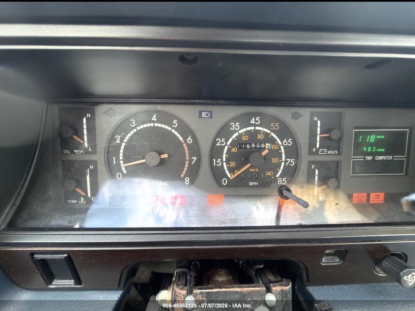 1982 Toyota Cressida VIN JT2MX62E8C0029459 IAAI salvage auction — NORMAL WEAR, Clear (Indiana), sold $3,650 on 2026-07-22 (photo 7)