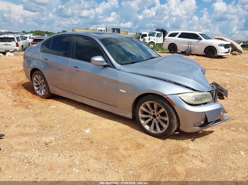 2011 BMW 3 series VIN WBAPK7G51BNN85192 IAAI salvage auction — FRONT & REAR, Salvage (Missouri), sold $150 on 2026-08-03 (photo 1)