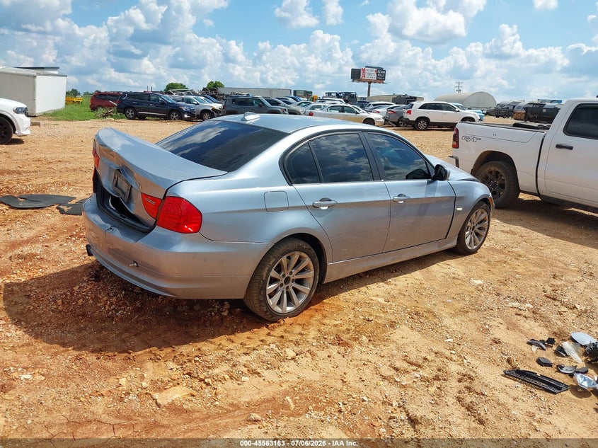 2011 BMW 3 series VIN WBAPK7G51BNN85192 IAAI salvage auction — FRONT & REAR, Salvage (Missouri), sold $150 on 2026-08-03 (photo 4)