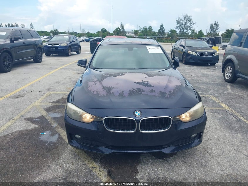 2013 BMW 3er VIN WBA3B1C52DK128493 IAAI salvage auction — NORMAL WEAR, Clear (Florida), sold $375 on 2026-07-30 (photo 6)