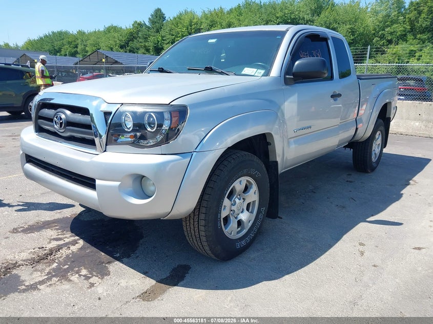 2009 Toyota Tacoma VIN 5TEUU42N69Z604204 IAAI salvage auction — NORMAL WEAR, Clear (New York), sold $2,250 on 2026-07-16 (photo 2)