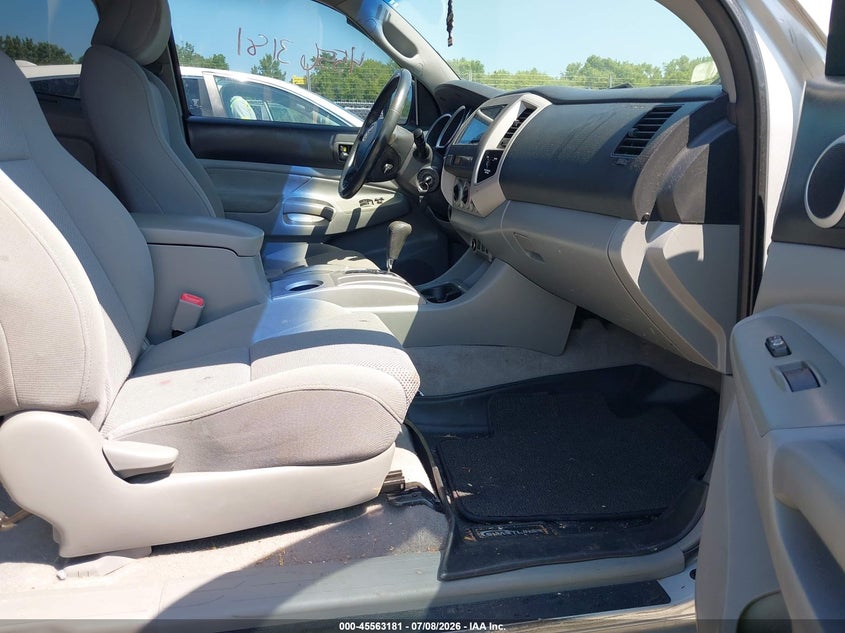 2009 Toyota Tacoma VIN 5TEUU42N69Z604204 IAAI salvage auction — NORMAL WEAR, Clear (New York), sold $2,250 on 2026-07-16 (photo 5)