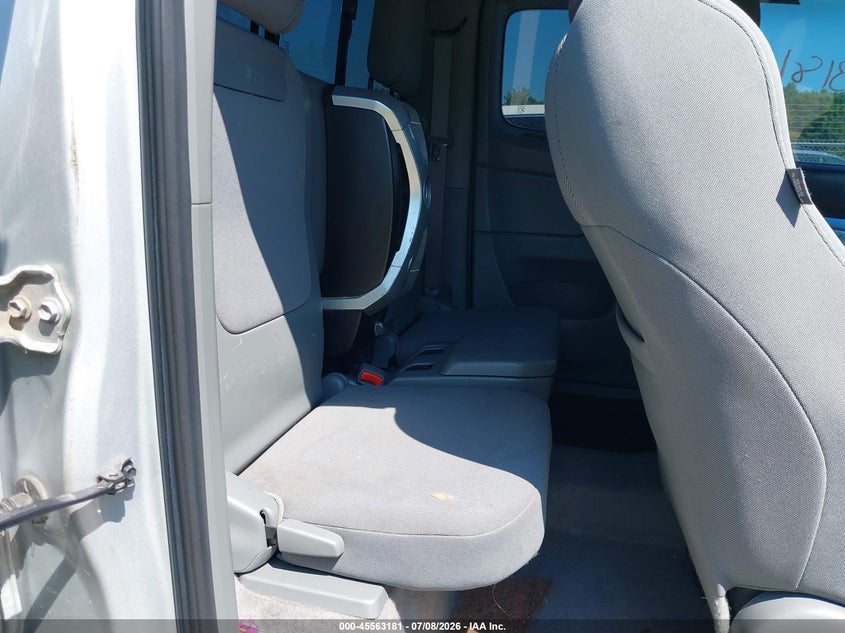 2009 Toyota Tacoma VIN 5TEUU42N69Z604204 IAAI salvage auction — NORMAL WEAR, Clear (New York), sold $2,250 on 2026-07-16 (photo 8)