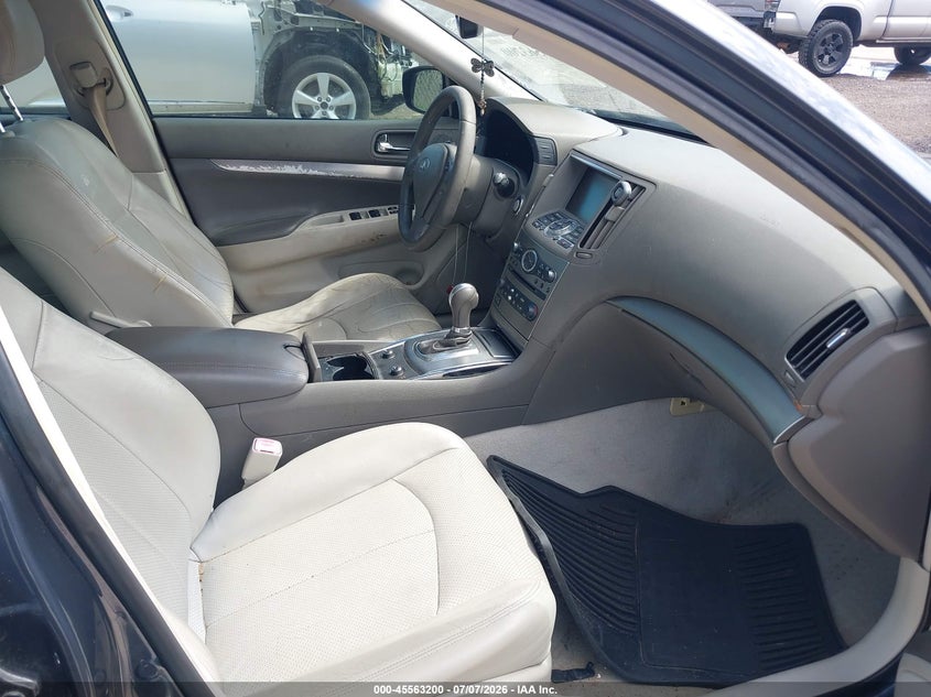 2011 Infiniti G37 VIN JN1CV6AP0BM503488 IAAI salvage auction — NORMAL WEAR, Clear (Florida), sold $475 on 2026-07-29 (photo 5)
