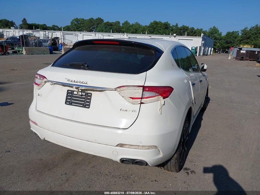 2020 Maserati Levante VIN ZN661YUA3LX344912 IAAI salvage auction — NORMAL WEAR, Clear (New York), sold $2,950 on 2026-07-30 (photo 4)