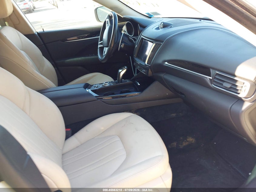 2020 Maserati Levante VIN ZN661YUA3LX344912 IAAI salvage auction — NORMAL WEAR, Clear (New York), sold $2,950 on 2026-07-30 (photo 5)