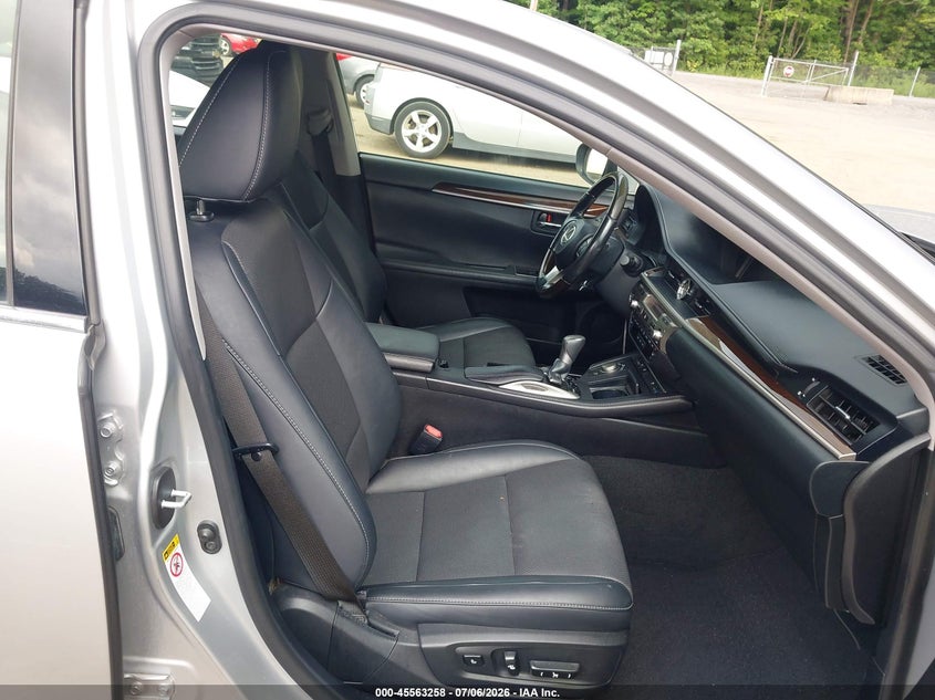 2016 Lexus ES VIN JTHBK1GG0G2224250 IAAI salvage auction — FRONT END, Salvage Title, sold $5,200 on 2026-07-25 (photo 5)