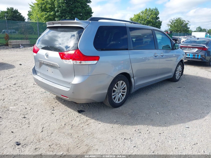 2011 Toyota Sienna VIN 5TDYK3DC1BS109425 IAAI salvage auction — FRONT END, Salvage (Pennsylvania), sold $1,250 on 2026-07-31 (photo 4)