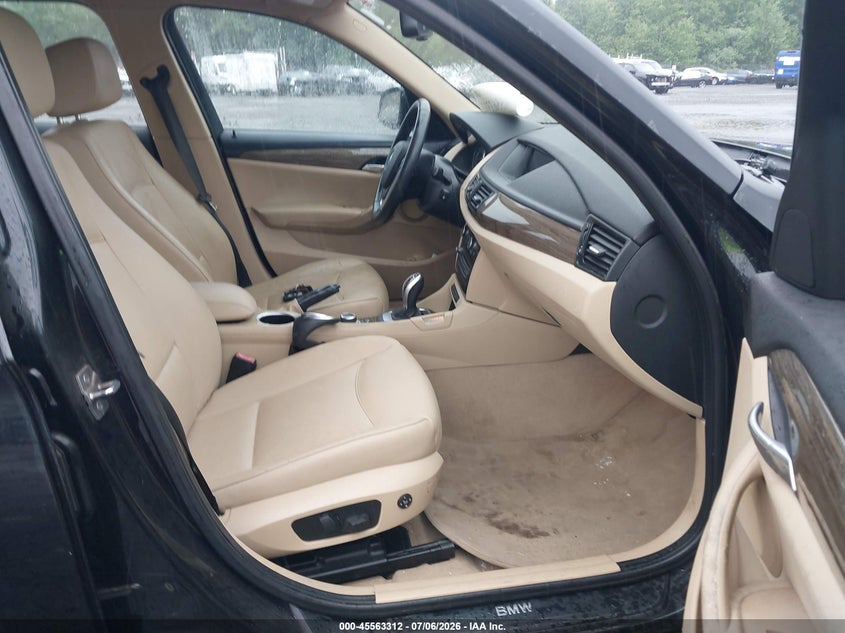 2014 BMW X1 VIN WBAVL1C52EVY21487 IAAI salvage auction — NORMAL WEAR, Clear (New Jersey), sold $1,200 on 2026-07-22 (photo 5)