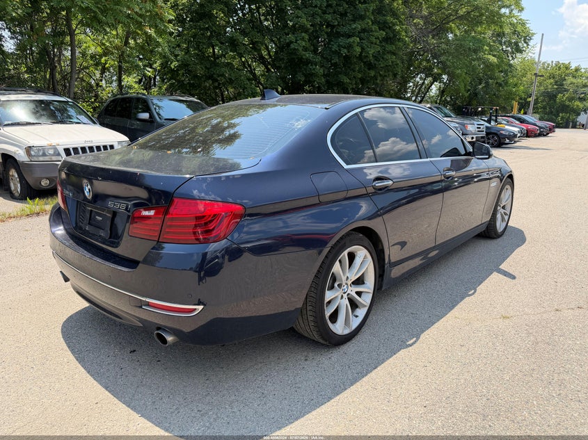 2016 BMW 5er VIN WBA5B3C55GG257873 IAAI salvage auction — NORMAL WEAR, Clear (New York), sold $2,500 on 2026-07-29 (photo 4)
