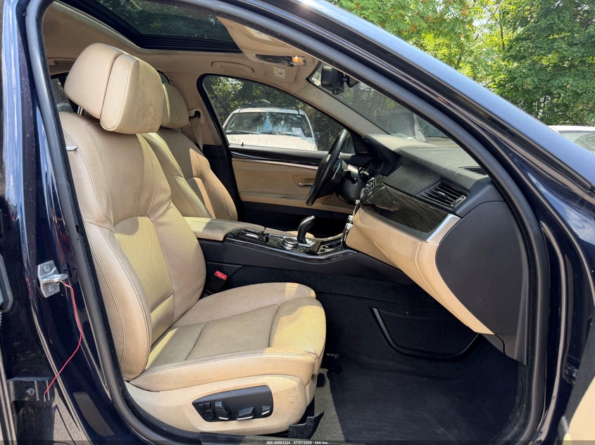 2016 BMW 5er VIN WBA5B3C55GG257873 IAAI salvage auction — NORMAL WEAR, Clear (New York), sold $2,500 on 2026-07-29 (photo 5)