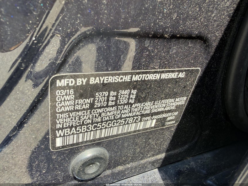 2016 BMW 5er VIN WBA5B3C55GG257873 IAAI salvage auction — NORMAL WEAR, Clear (New York), sold $2,500 on 2026-07-29 (photo 8)