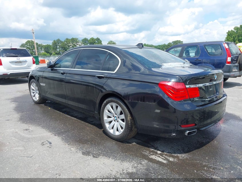 2011 BMW 7 series VIN WBAKC8C57BC432654 IAAI salvage auction — NORMAL WEAR, Clear (Florida), sold $525 on 2026-07-29 (photo 3)