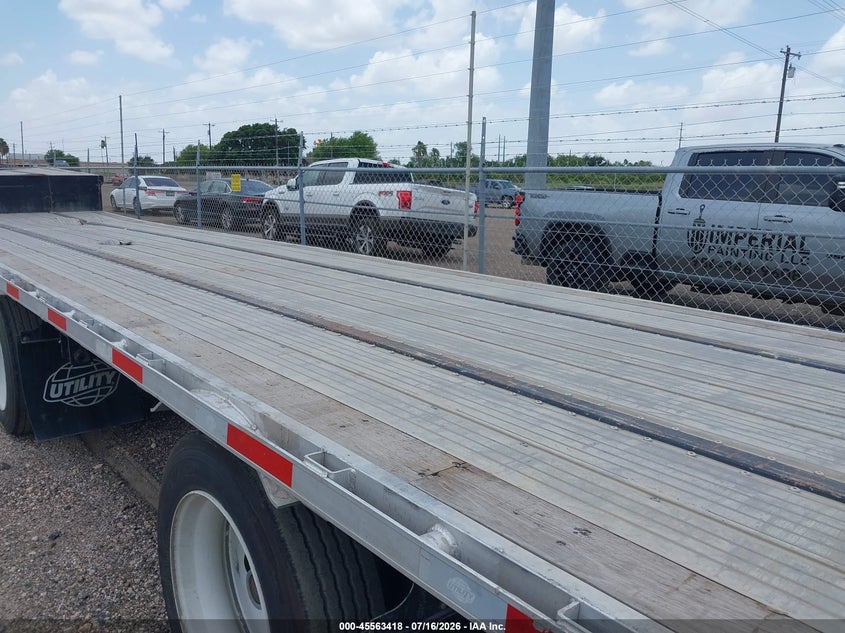 2024 Utility trailer mfg Unknown VIN 1UYFS2531R5174809 IAAI salvage auction — FRONT END, Salvage (Texas), sold $14,500 on 2026-08-12 (photo 5)