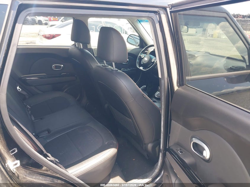 2018 Kia Soul VIN KNDJX3AA3J7615594 IAAI salvage auction — RIGHT SIDE, Original (Ohio), sold $1,050 on 2026-07-31 (photo 8)