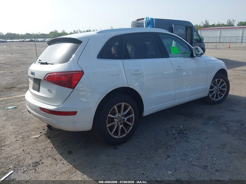 2012 Audi Q5 VIN WA1LFAFP7CA095977 IAAI salvage auction — SIDE, Salvage Title, sold $525 on 2026-07-29 (photo 4)