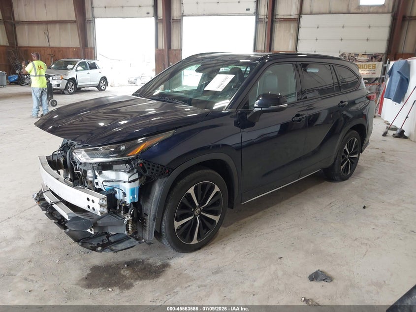 2021 Toyota Highlander VIN 5TDLZRBH3MS065695 IAAI salvage auction — FRONT END, Mv-907A (New York), sold $13,000 on 2026-07-15 (photo 2)