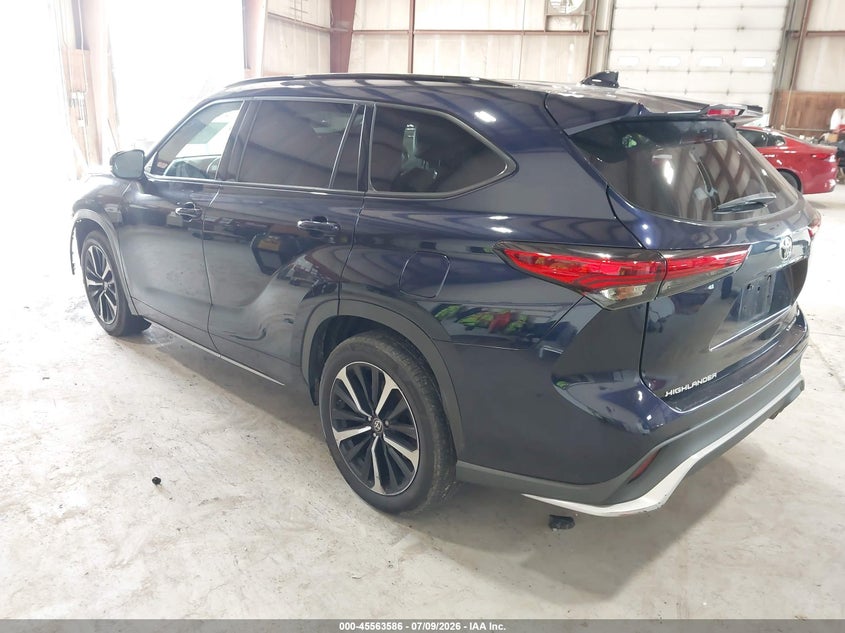 2021 Toyota Highlander VIN 5TDLZRBH3MS065695 IAAI salvage auction — FRONT END, Mv-907A (New York), sold $13,000 on 2026-07-15 (photo 3)