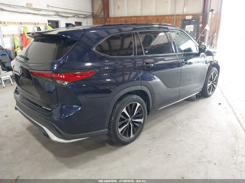 2021 Toyota Highlander VIN 5TDLZRBH3MS065695 IAAI salvage auction — FRONT END, Mv-907A (New York), sold $13,000 on 2026-07-15 (photo 4)