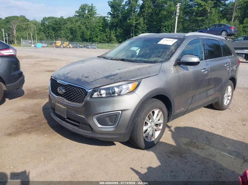 2017 Kia Sorento VIN 5XYPGDA53HG197327 IAAI salvage auction — NORMAL WEAR, Clear (Massachusetts), sold $1,100 on 2026-07-18 (photo 2)