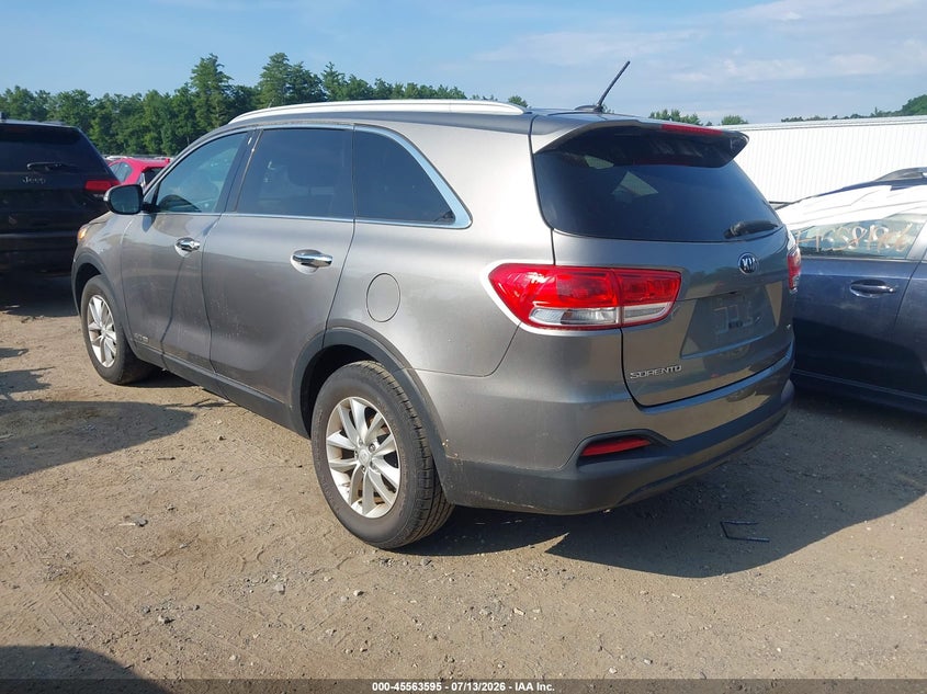 2017 Kia Sorento VIN 5XYPGDA53HG197327 IAAI salvage auction — NORMAL WEAR, Clear (Massachusetts), sold $1,100 on 2026-07-18 (photo 3)