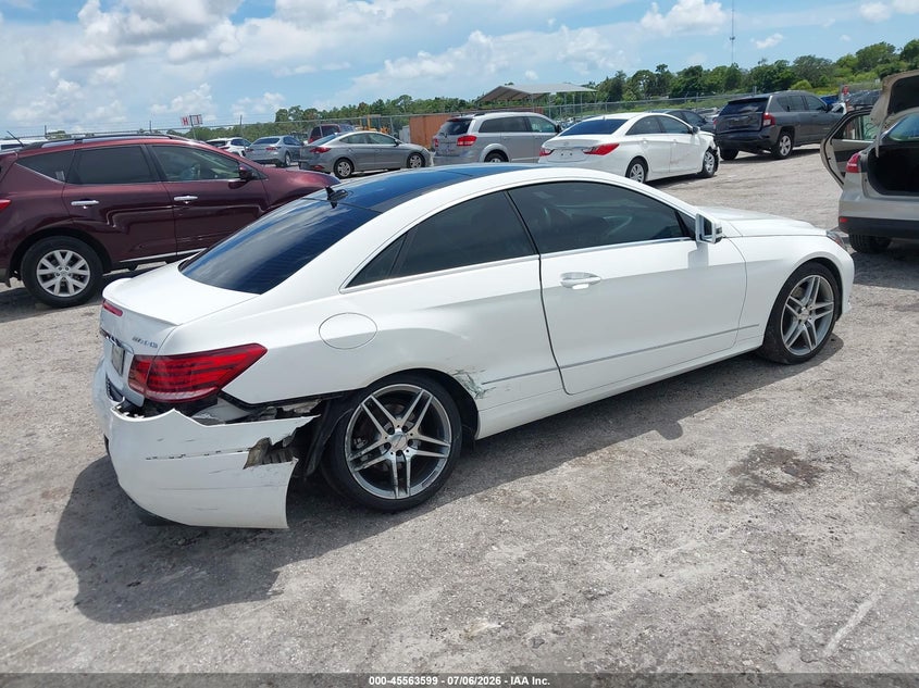 2014 Mercedes-benz E-klasse VIN WDDKJ5KB7EF242652 IAAI salvage auction — RIGHT REAR, Rebuildable (Florida), sold $5,900 on 2026-08-07 (photo 4)
