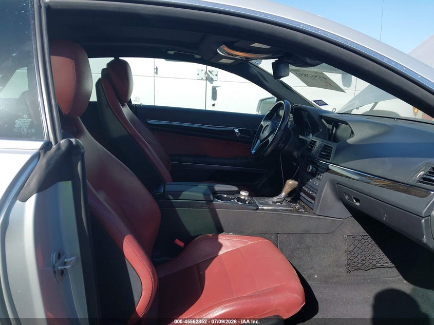 2012 Mercedes-benz E-class VIN WDDKJ5KB0CF172103 IAAI salvage auction — NORMAL WEAR, Original (Texas), sold $75 on 2026-07-27 (photo 5)