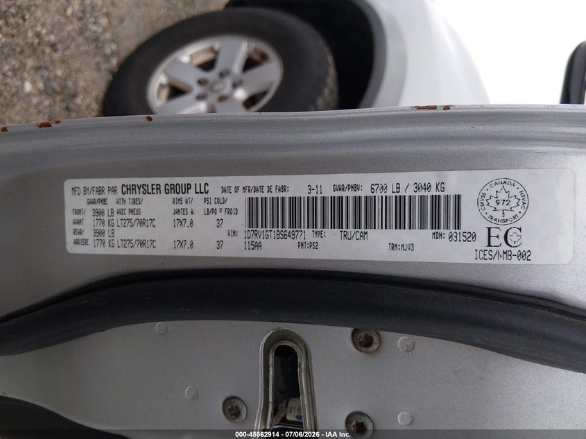 2011 Ram Ram 1500 VIN 1D7RV1GT1BS649771 IAAI salvage auction — NORMAL WEAR, Clear (Maryland), sold $2,300 on 2026-07-09 (photo 9)
