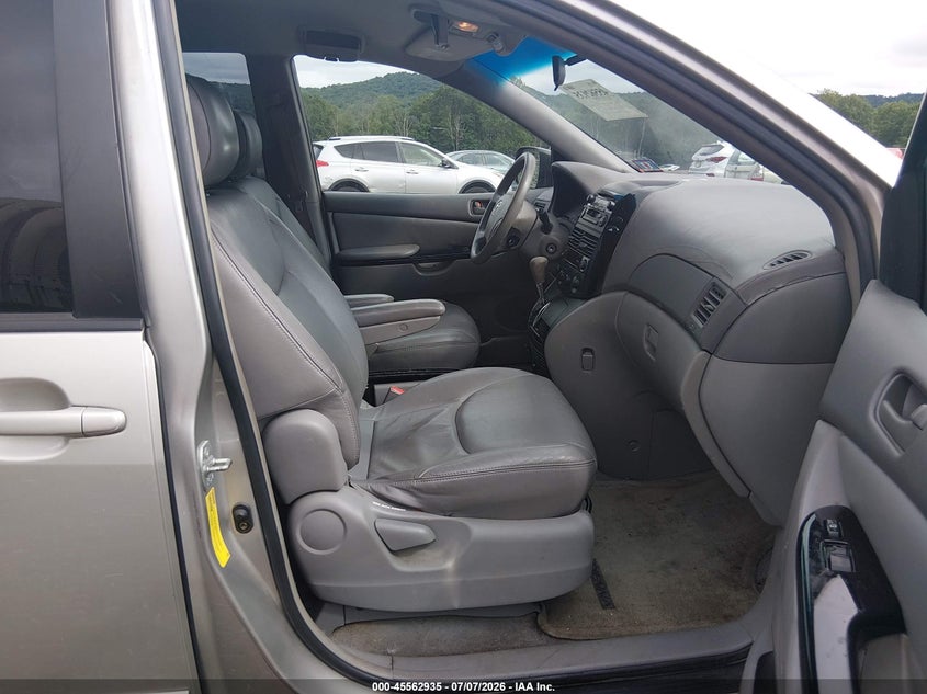 2004 Toyota Sienna VIN 5TDZA23C14S042086 IAAI salvage auction — NORMAL WEAR, Clear (New Jersey), sold $1,150 on 2026-07-09 (photo 5)