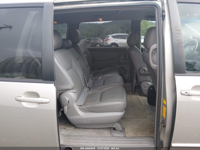 2004 Toyota Sienna VIN 5TDZA23C14S042086 IAAI salvage auction — NORMAL WEAR, Clear (New Jersey), sold $1,150 on 2026-07-09 (photo 8)