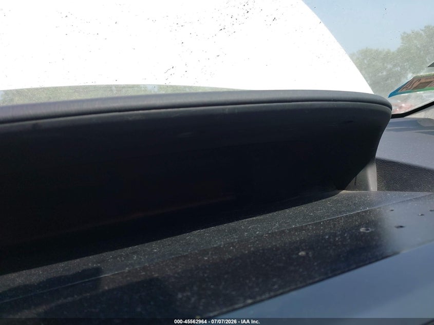 2013 Toyota Prius v VIN JTDZN3EU1D3222539 IAAI salvage auction — NORMAL WEAR, Clear (Illinois), sold $650 on 2026-07-28 (photo 7)