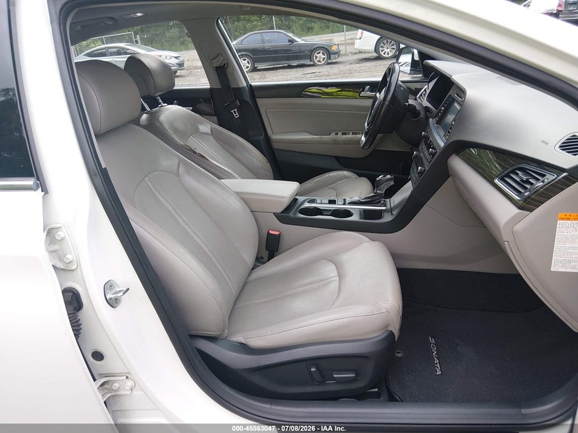 2016 Hyundai Sonata VIN KMHE34L12GA033736 IAAI salvage auction — NORMAL WEAR, Clear (Maryland), sold $1,600 on 2026-07-29 (photo 5)
