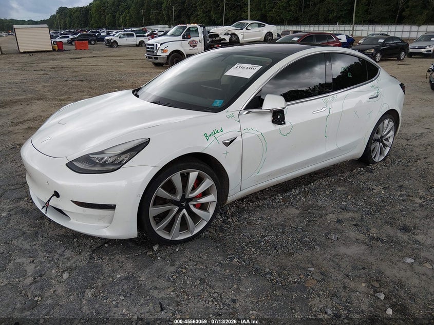 2018 Tesla Model 3 VIN 5YJ3E1EB2JF072643 IAAI salvage auction — SIDE, Salvage Title, sold $5,600 on 2026-07-25 (photo 2)