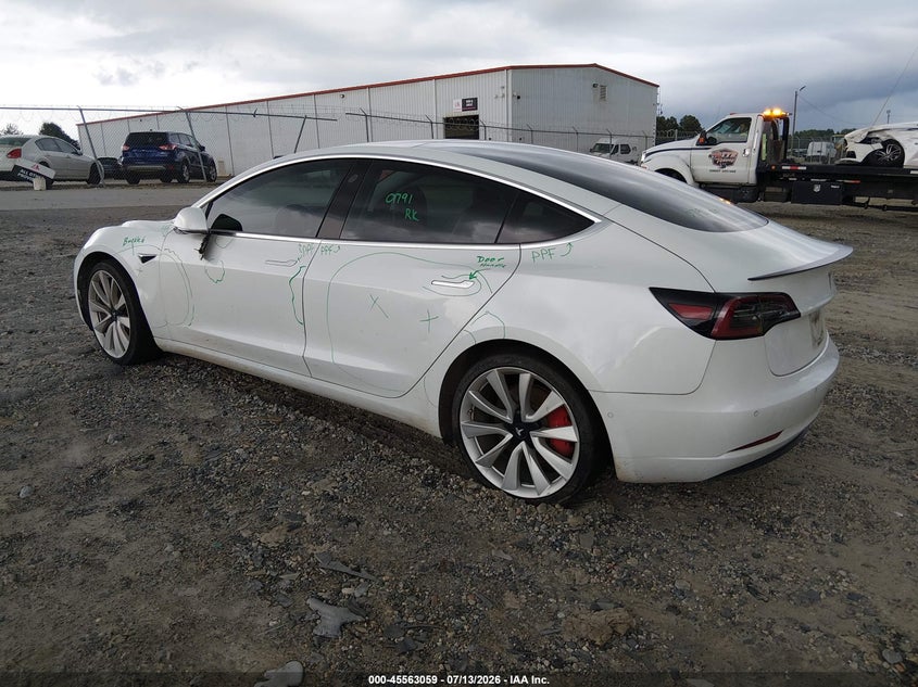 2018 Tesla Model 3 VIN 5YJ3E1EB2JF072643 IAAI salvage auction — SIDE, Salvage Title, sold $5,600 on 2026-07-25 (photo 3)