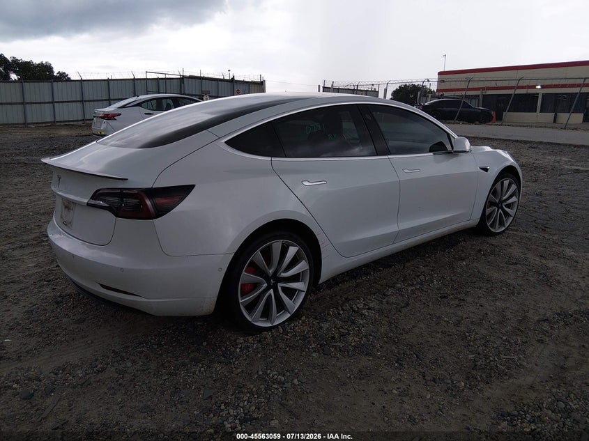 2018 Tesla Model 3 VIN 5YJ3E1EB2JF072643 IAAI salvage auction — SIDE, Salvage Title, sold $5,600 on 2026-07-25 (photo 4)