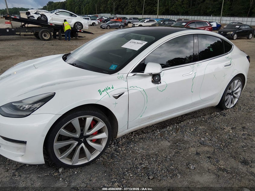 2018 Tesla Model 3 VIN 5YJ3E1EB2JF072643 IAAI salvage auction — SIDE, Salvage Title, sold $5,600 on 2026-07-25 (photo 6)