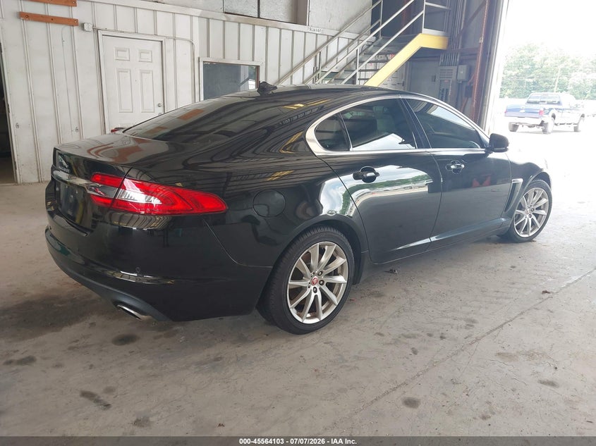2015 Jaguar Xf VIN SAJWA0FS5FPU50325 IAAI salvage auction — NORMAL WEAR, Clear (Georgia), sold $1,100 on 2026-07-29 (photo 4)