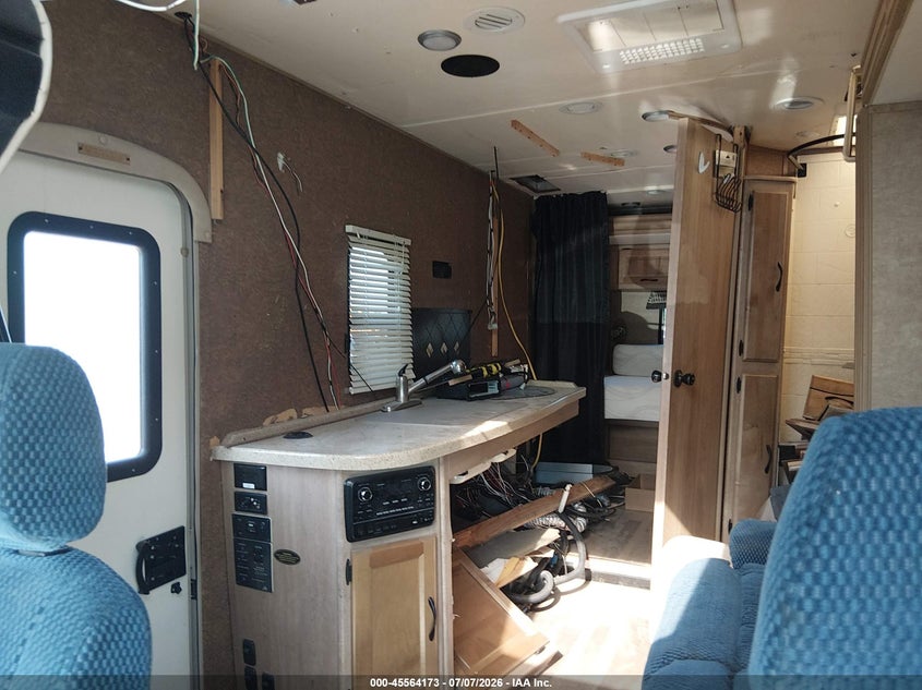2012 Mercedes-benz Sprinter VIN WDAPF4CC1C9590192 IAAI salvage auction — FRONT & REAR, Clear (Missouri), sold $5,100 on 2026-07-20 (photo 6)