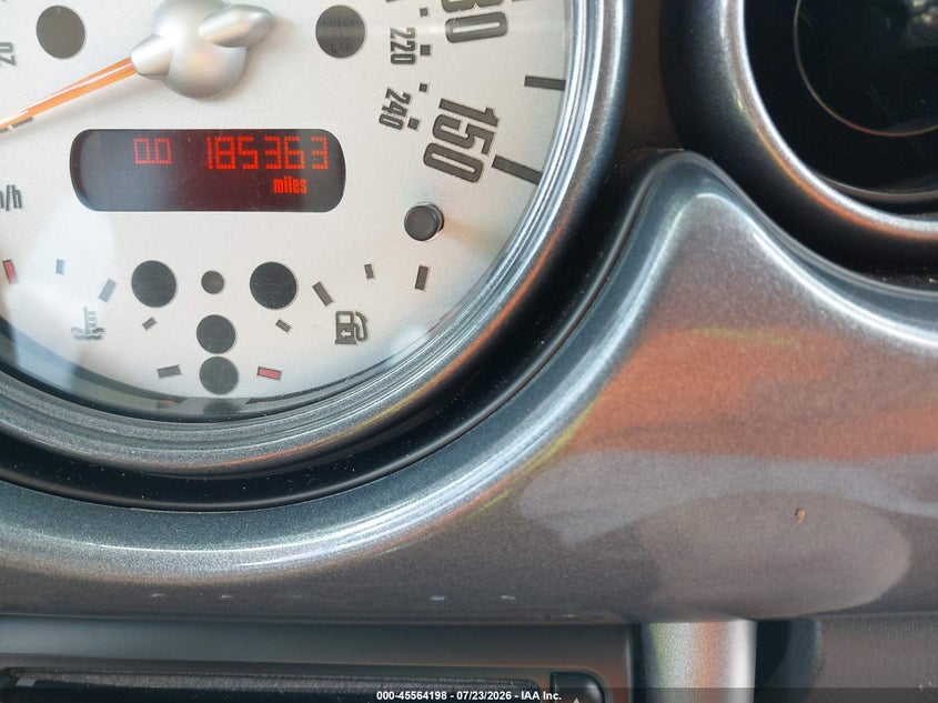 2004 Mini Cooper VIN WMWRC33404TC54519 IAAI salvage auction — ENGINE DAMAGE, Rebuildable (Florida), sold $250 on 2026-08-06 (photo 7)