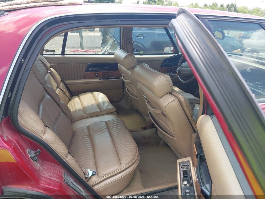 1992 Buick Park avenue VIN 1G4CW53L9N1663742 IAAI salvage auction — FRONT END, Salvage (Ohio), sold $375 on 2026-07-18 (photo 8)